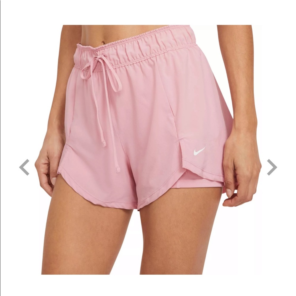 Nike women’s flex essential 2 in 1 shorts